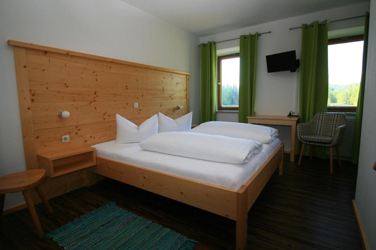 Landgasthof Auerschmiede Irschenberg Bagian luar foto
